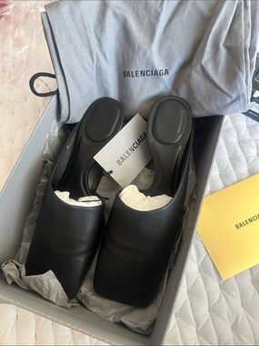 Balenciaga Black Leather Square-Toe Slide Mules with kitten heel